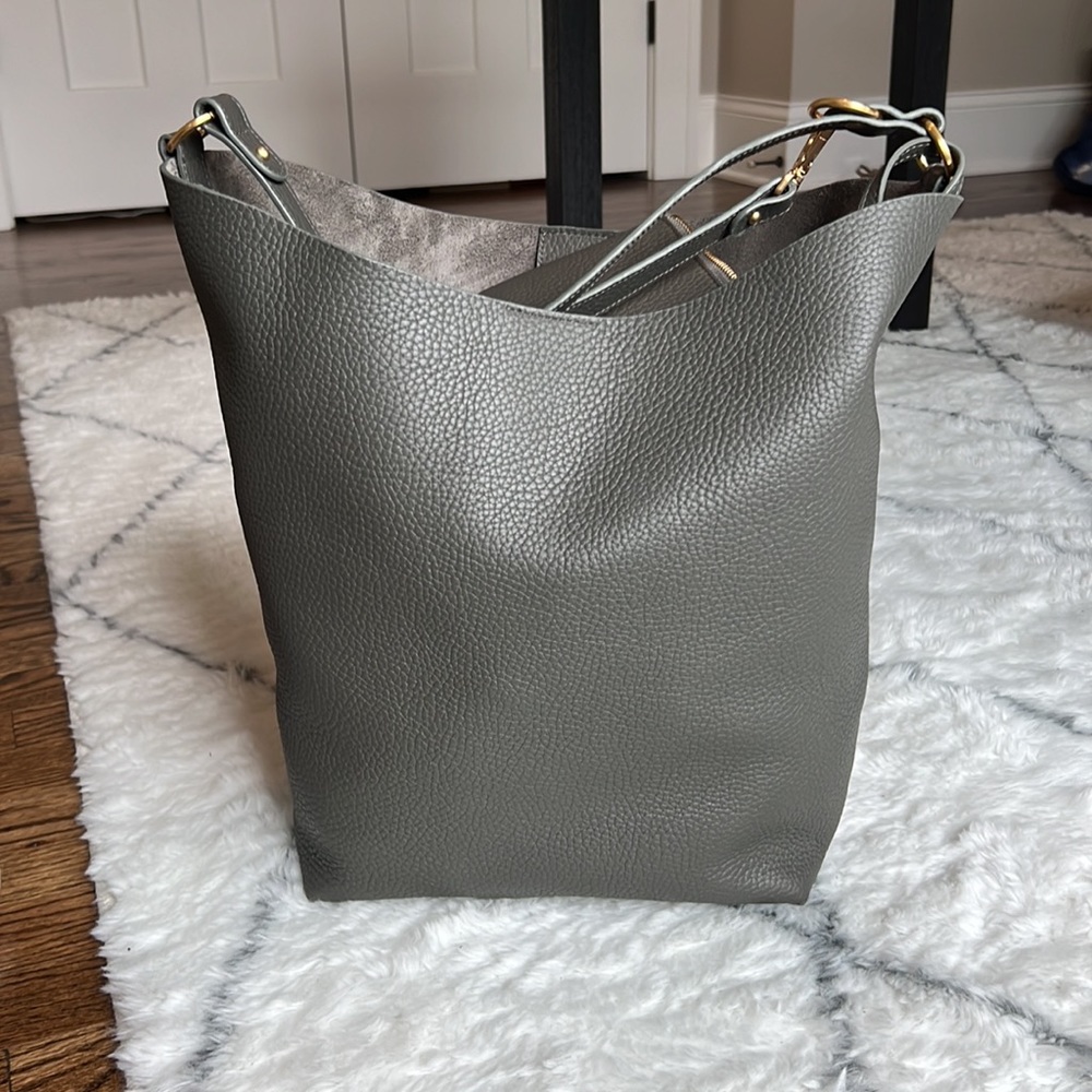 Gigi New York Addison hobo bag with convertible shoulder to crossbody strap